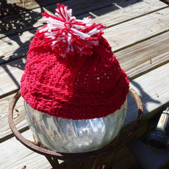 Handmade Red Slouch Hat with Pepperminty Pompom - Picture 4 of 6